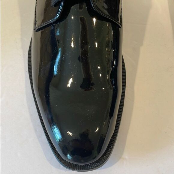 Kenneth Cole Black Patent Leather Oxfords - Picture 8 of 10